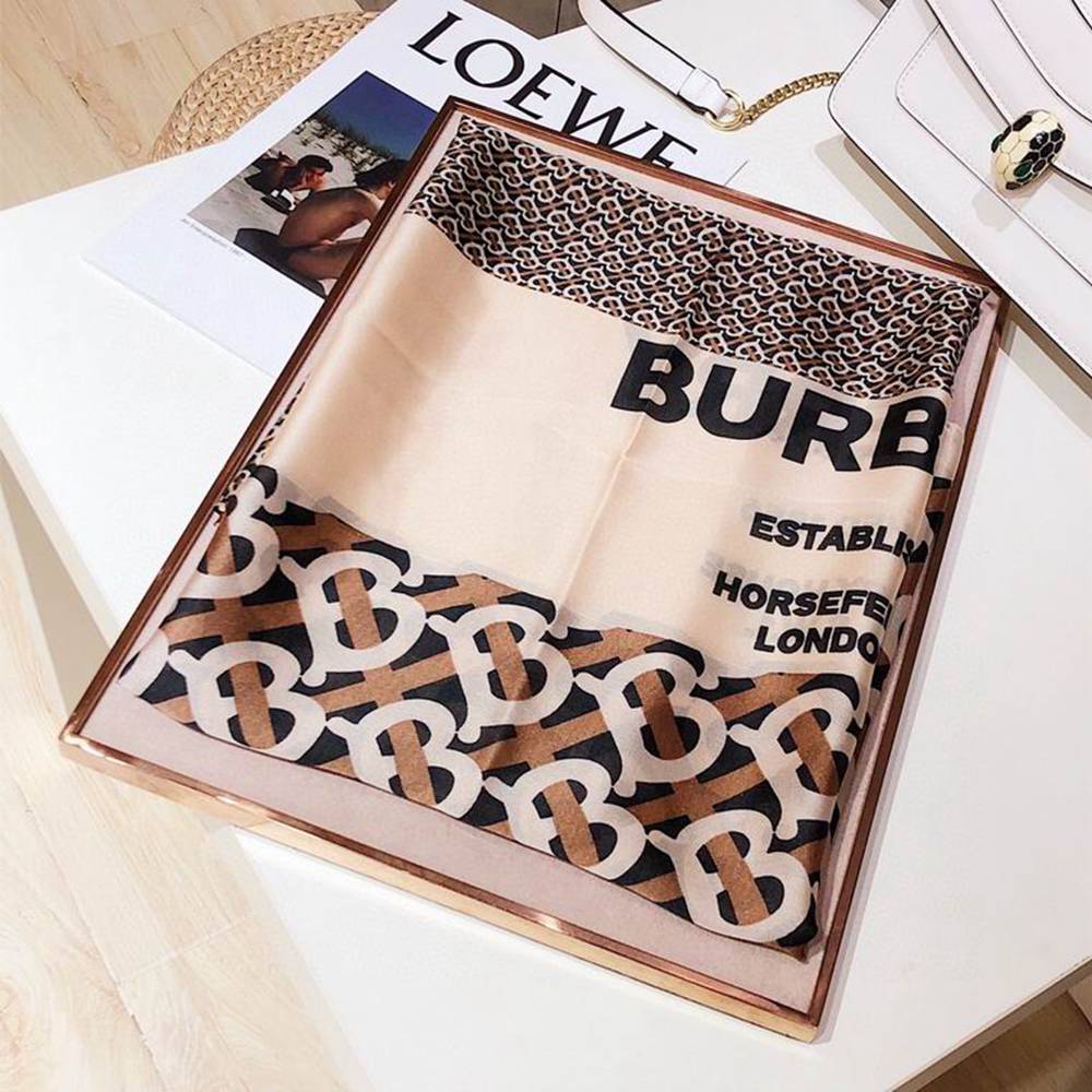 B**rry scarf